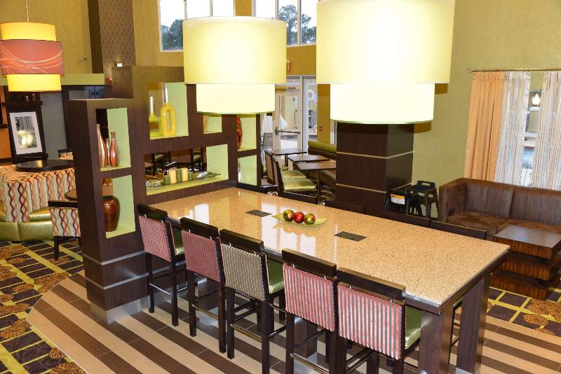 호텔 Hampton Inn & Suites Lake City