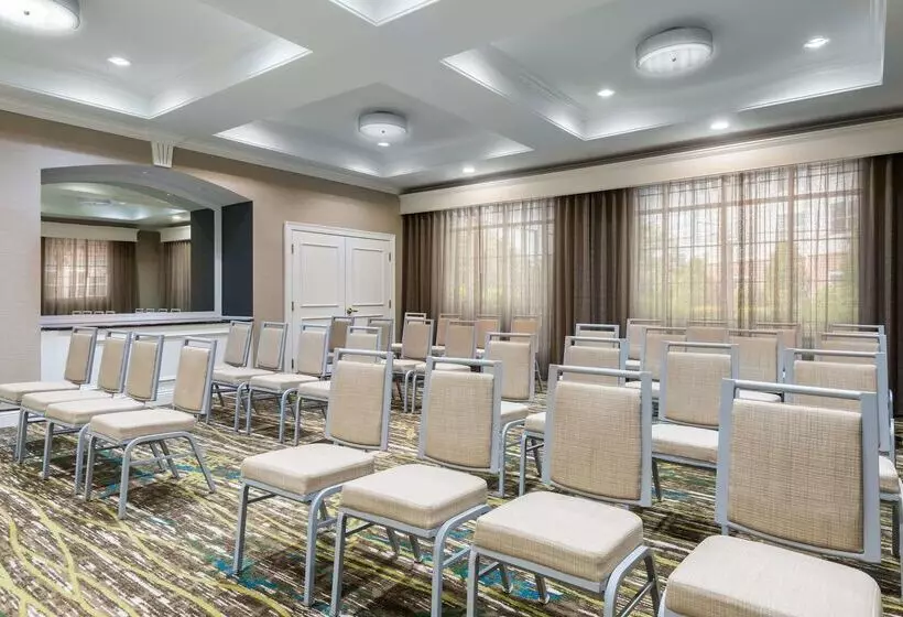 هتل Homewood Suites By Hilton Buffalo/amherst