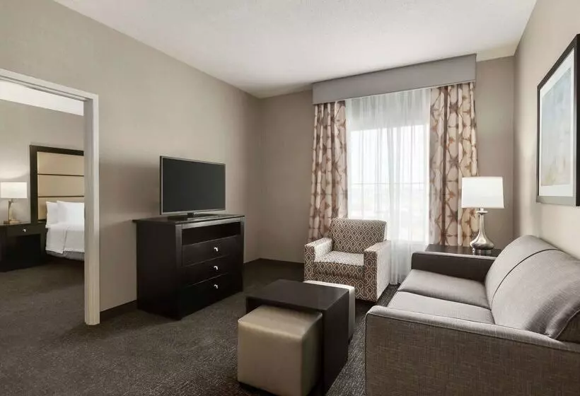 Отель Homewood Suites By Hilton York