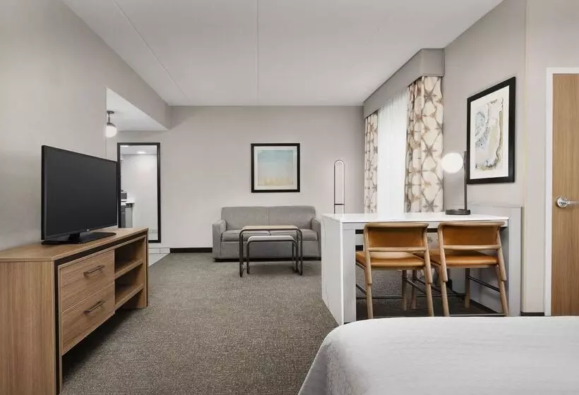 Отель Homewood Suites By Hilton York