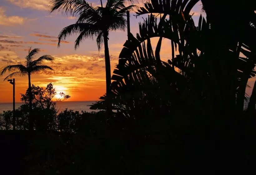 Otel Kafuu Resort Fuchaku Condo