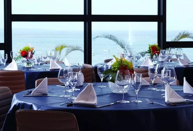 Otel Kafuu Resort Fuchaku Condo