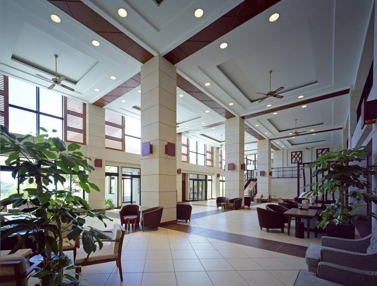 هتل Kafuu Resort Fuchaku Condo