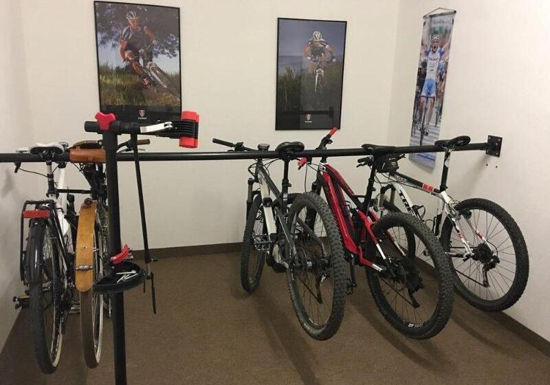 فندق Kögele Mit Restaurant Bei Innsbruck Axamer Lizum