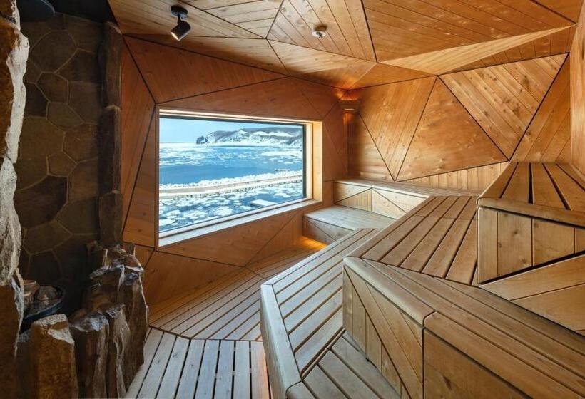 Kitakobushi Shiretoko Hotel & Resort