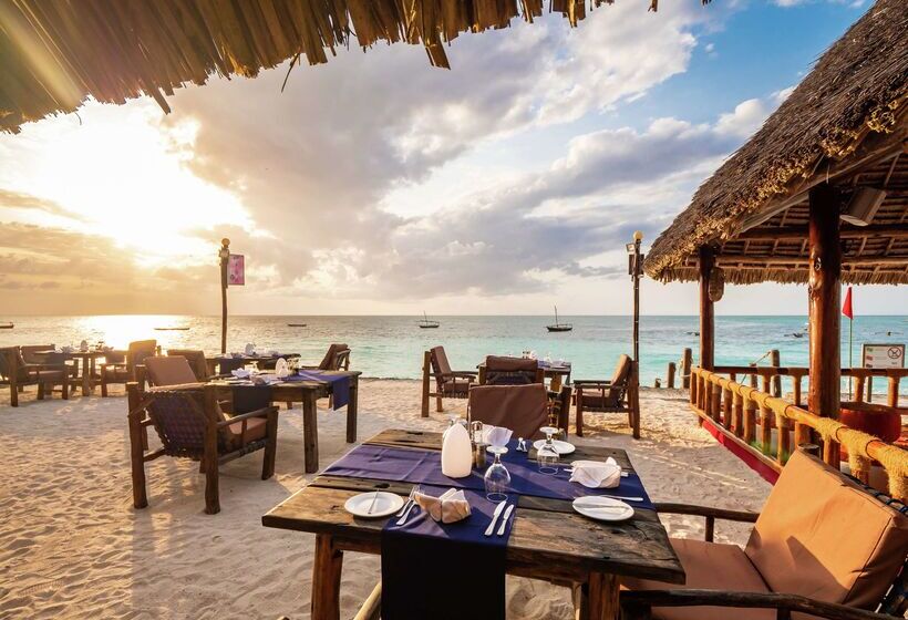 فندق Nungwi Beach Resort By Turaco