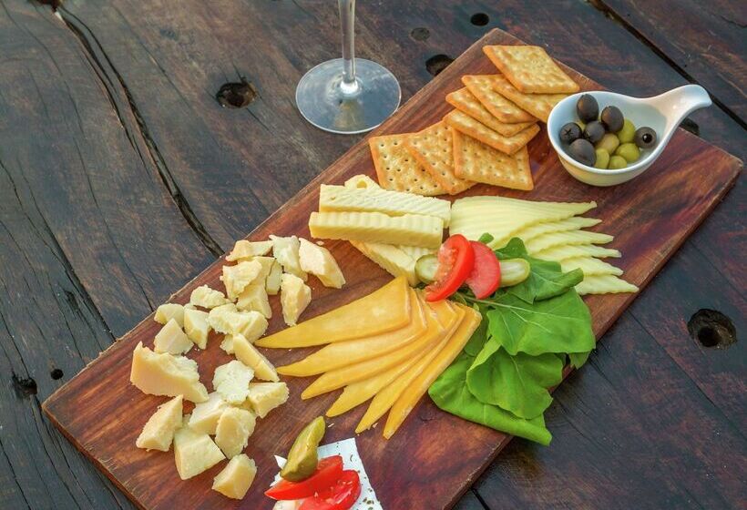 فندق Nungwi Beach Resort By Turaco