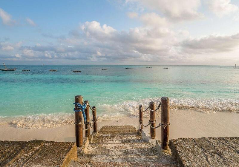 فندق Nungwi Beach Resort By Turaco