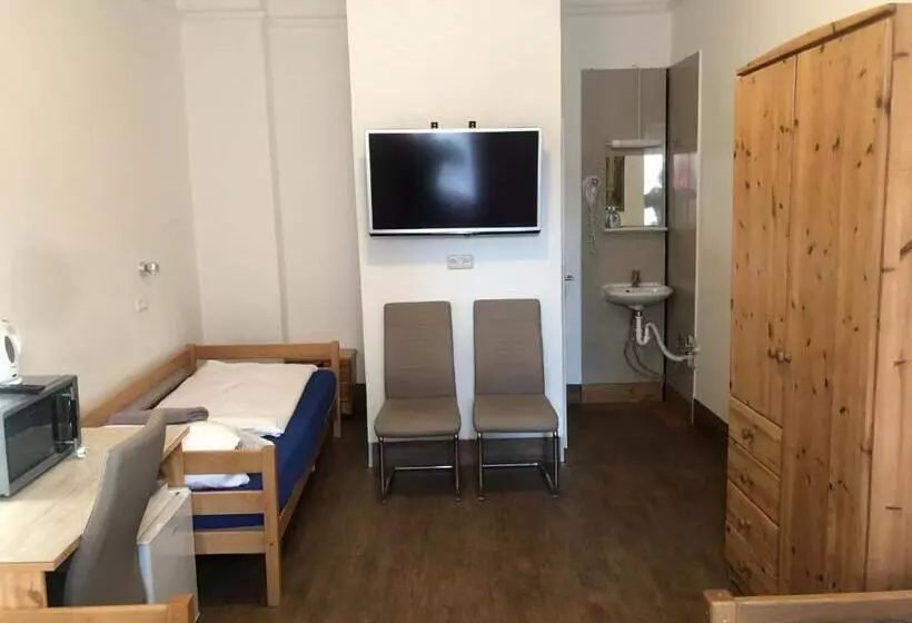 فندق Pension Schmellergarten