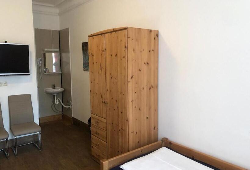 Hotel Pension Schmellergarten