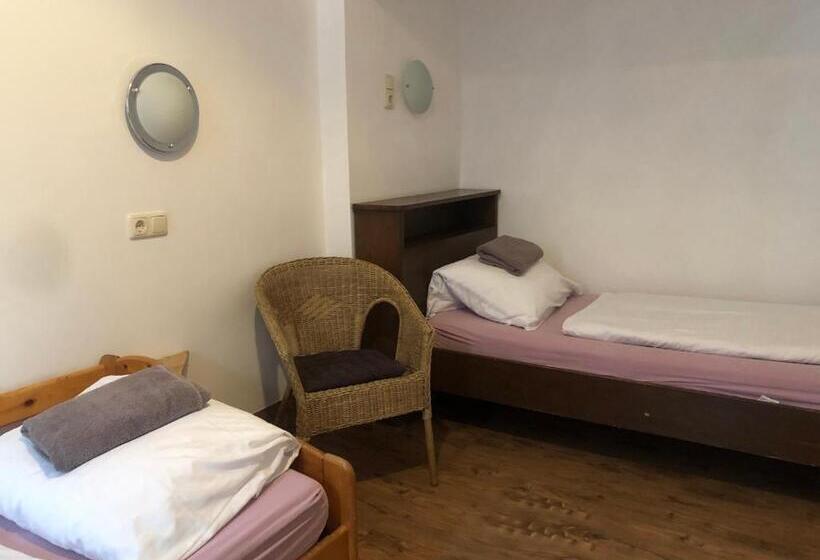 Hotel Pension Schmellergarten