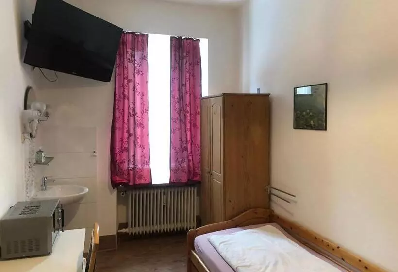 فندق Pension Schmellergarten