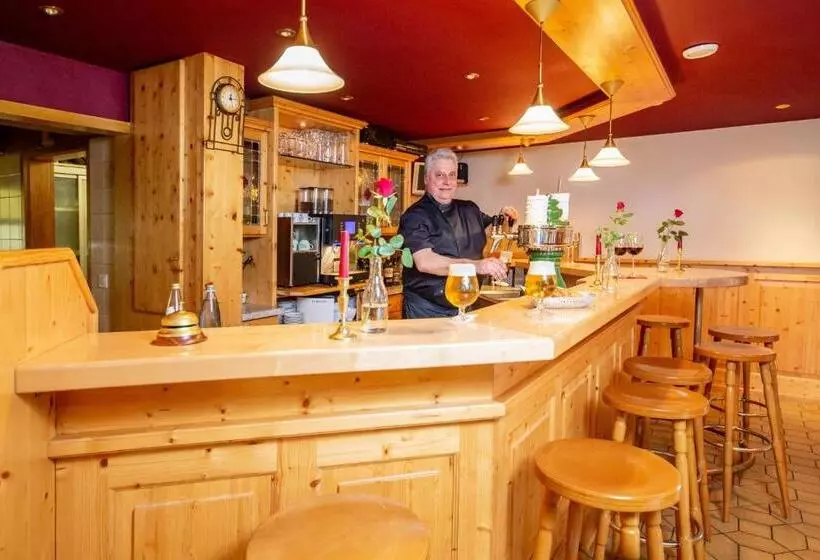 בית מלון כפרי Restaurant Haus Waldesruh