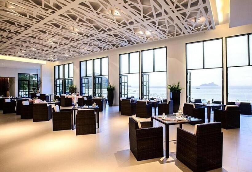 Отель Villa 360 Resort And Spa