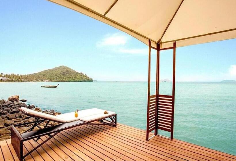 Отель Villa 360 Resort And Spa