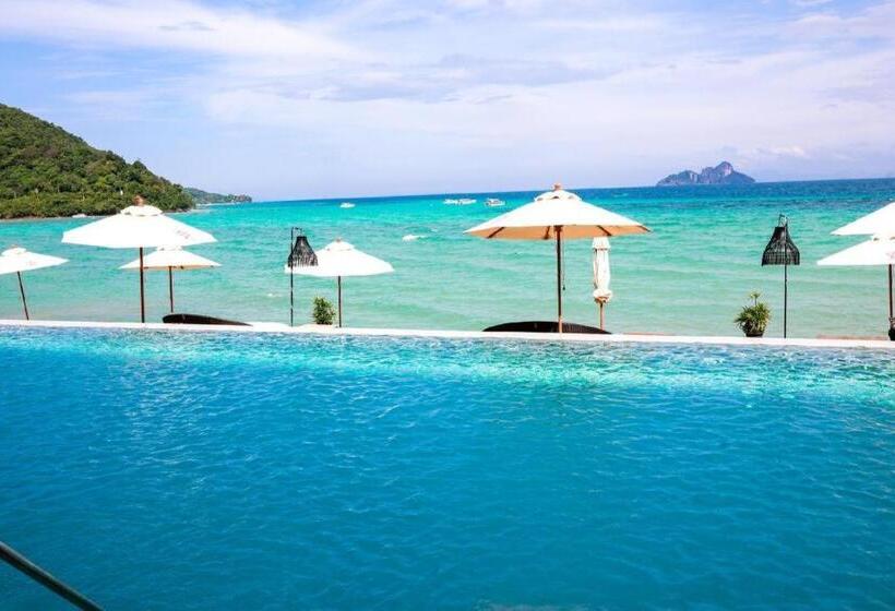 Отель Villa 360 Resort And Spa