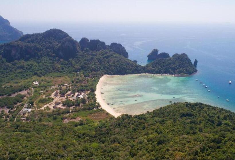 Отель Villa 360 Resort And Spa