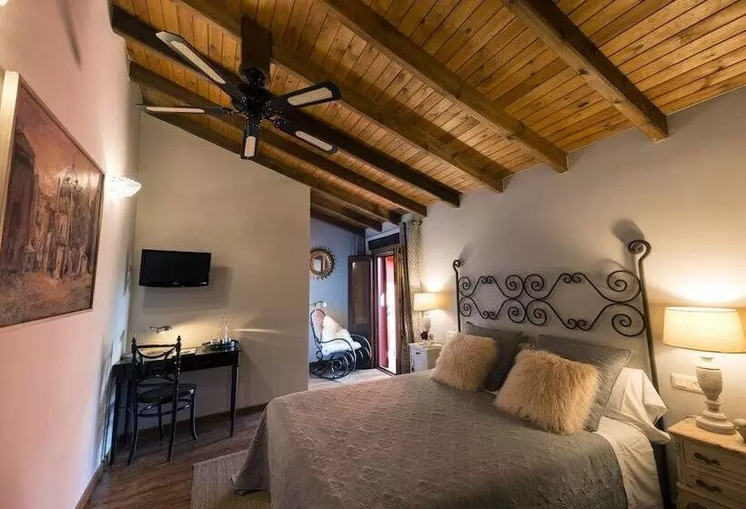 La Casona De Valfrío