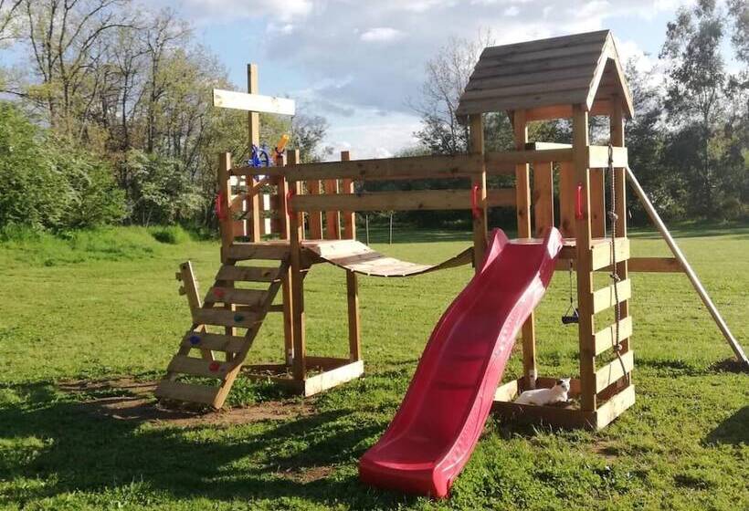 La Casona De Valfrío