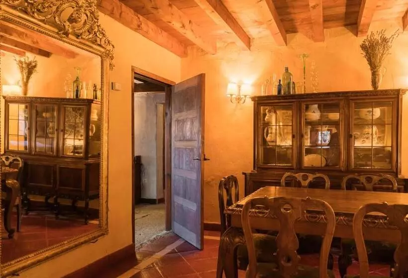 Posada Real La Casa De Arriba