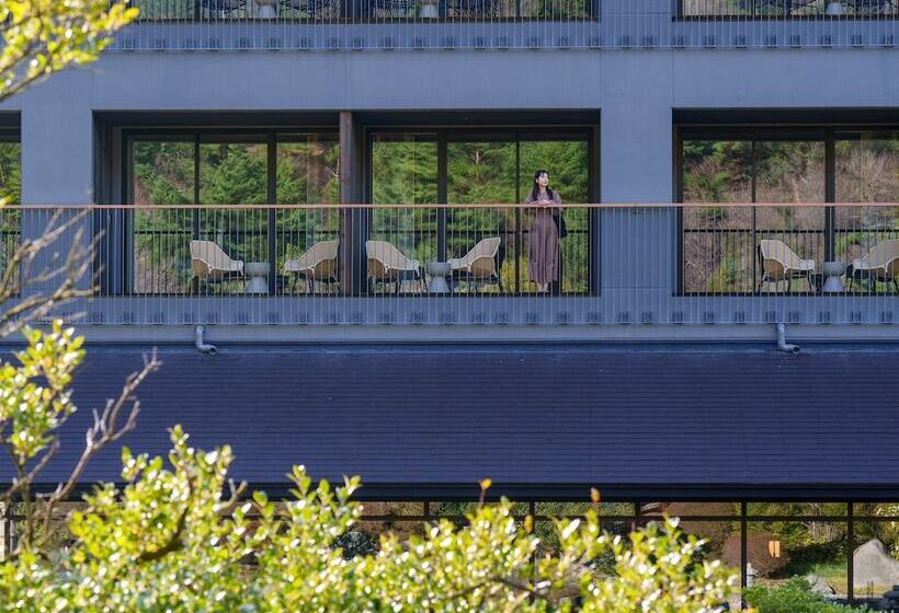 Unzen Miyazaki Ryokan