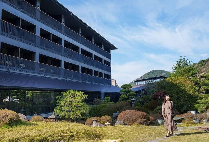 Unzen Miyazaki Ryokan