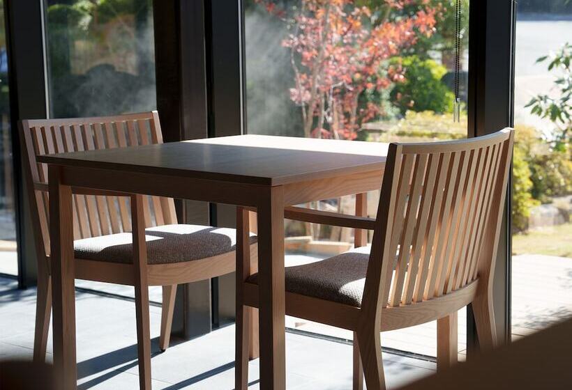 Unzen Miyazaki Ryokan