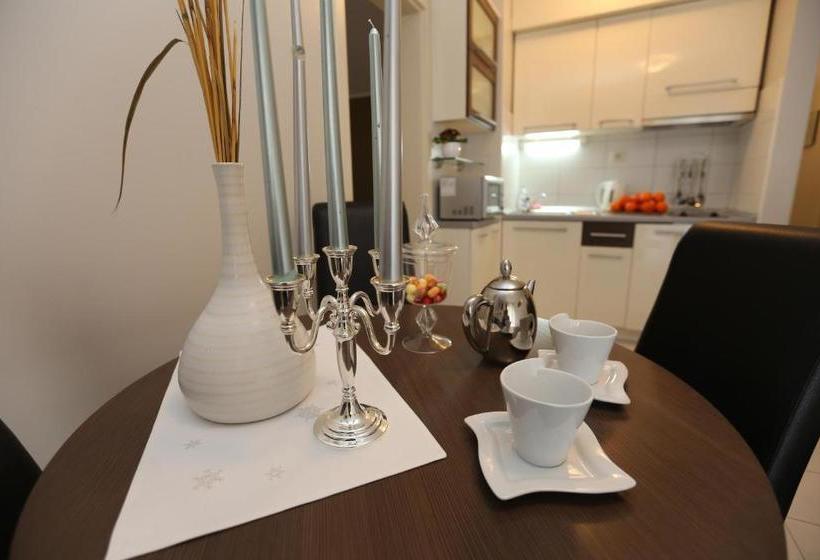 Apartments Lavica Beach Dumičić