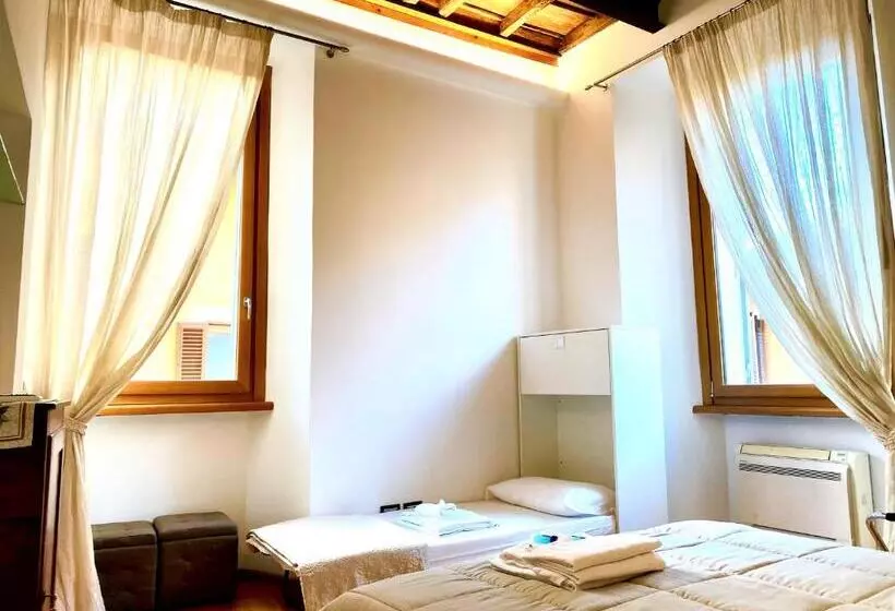 مسافرخانه Campo De Fiori Relais