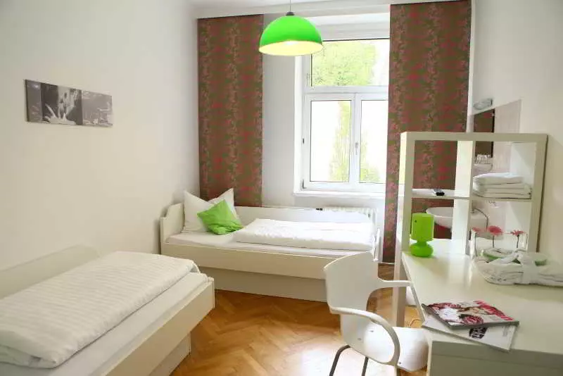 Hostel & Guesthouse Kaiser 23