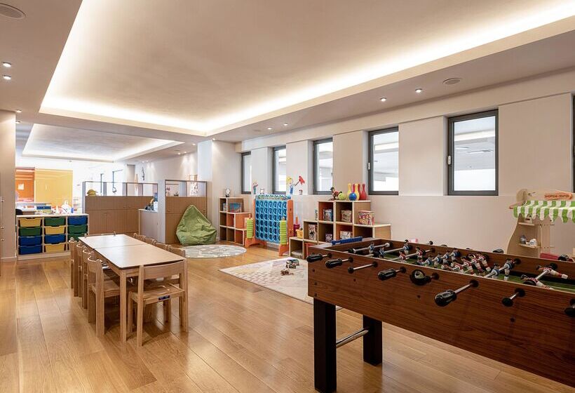 酒店 Avra Imperial