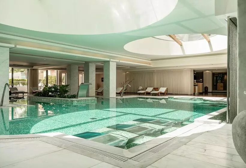 酒店 Avra Imperial