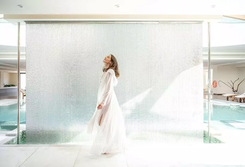 酒店 Avra Imperial