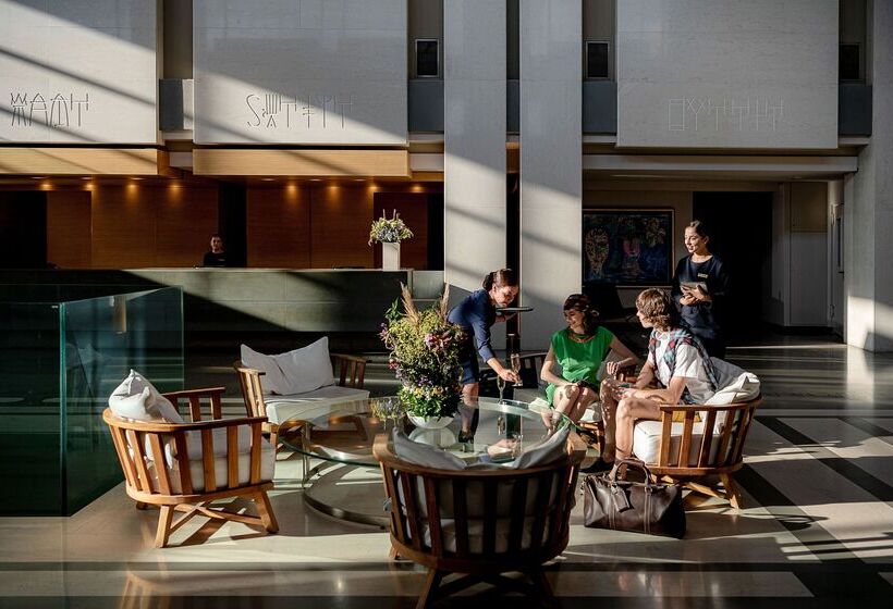 酒店 Avra Imperial