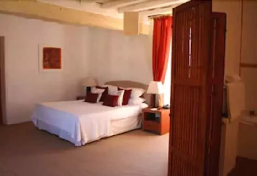 Отель Château De Sanse