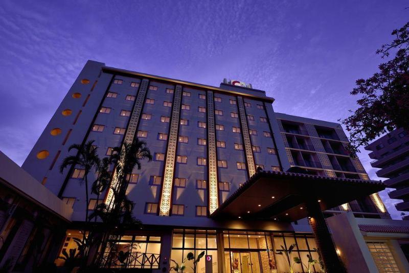 هتل Community & Spa Naha Central