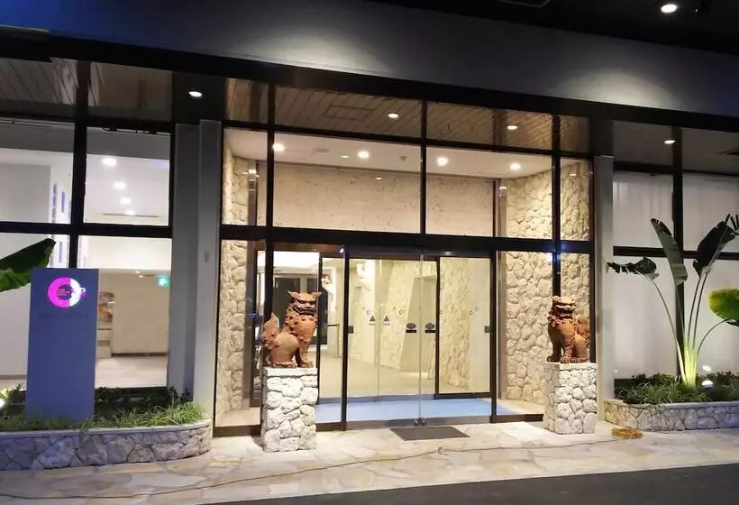 호텔 Community & Spa Naha Central