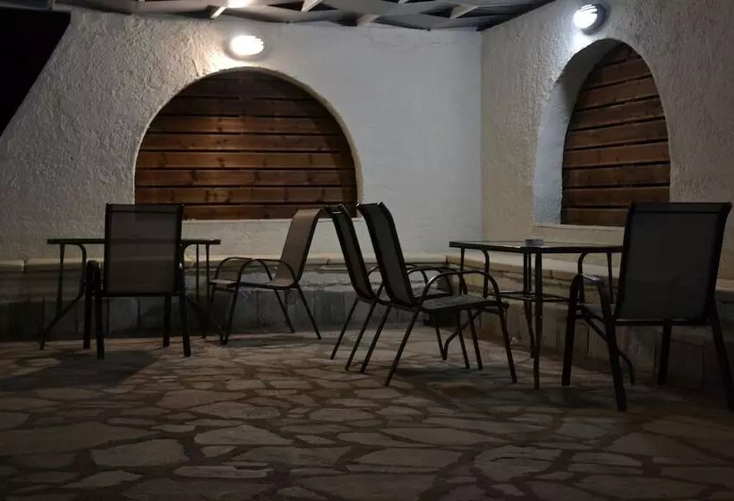 هتل Dassia Holiday Club