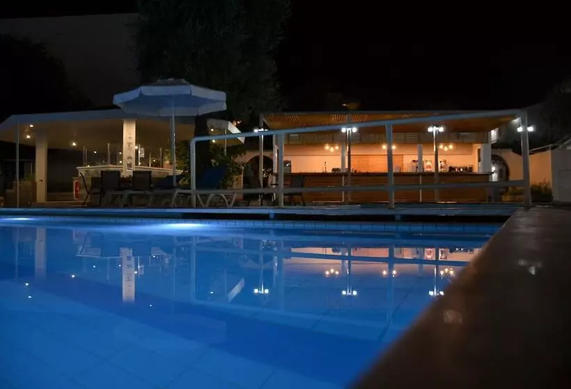 هتل Dassia Holiday Club