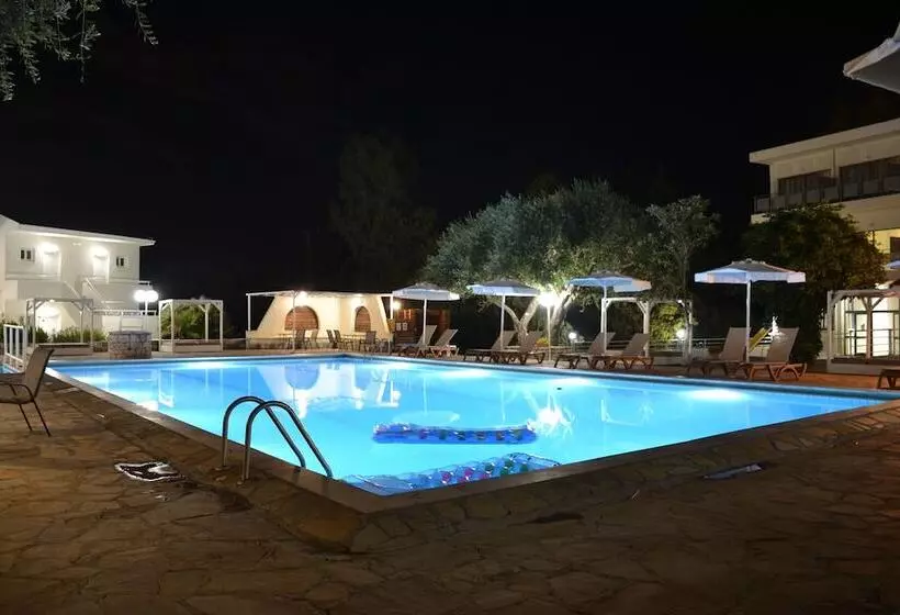 هتل Dassia Holiday Club