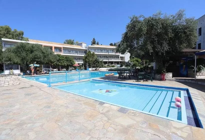 هتل Dassia Holiday Club