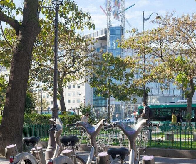 هتل Hôtel De La Place Des Alpes