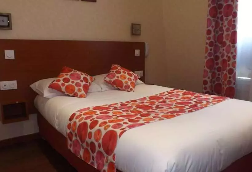 هتل Hôtel De La Place Des Alpes