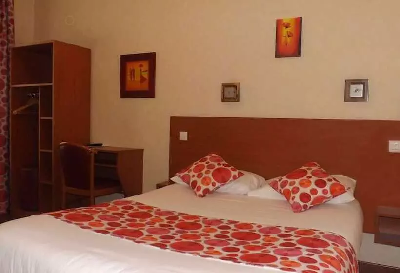 هتل Hôtel De La Place Des Alpes