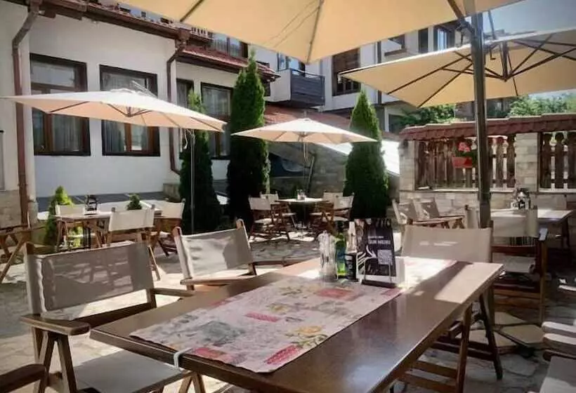 Отель Iceberg Bansko