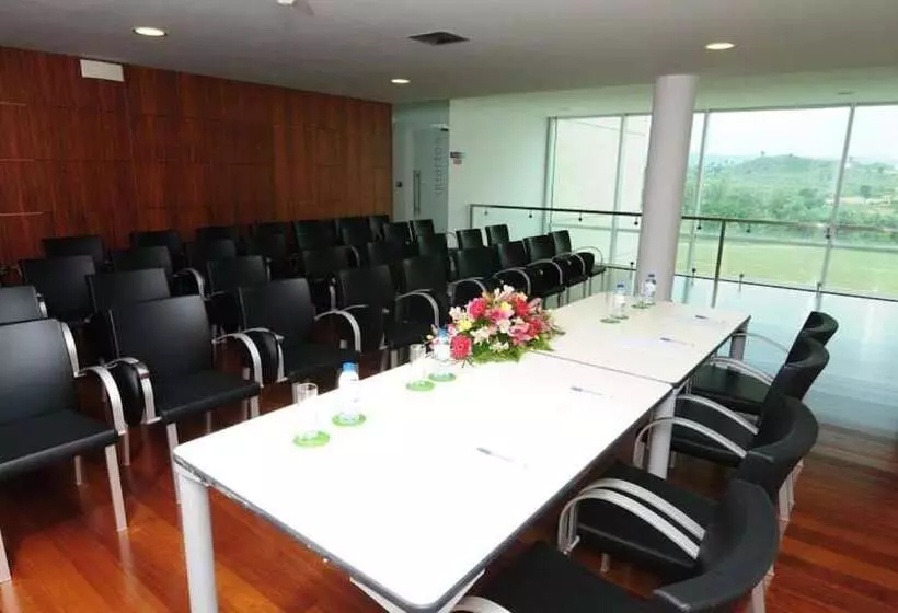 Отель Inatel Vila Ruiva