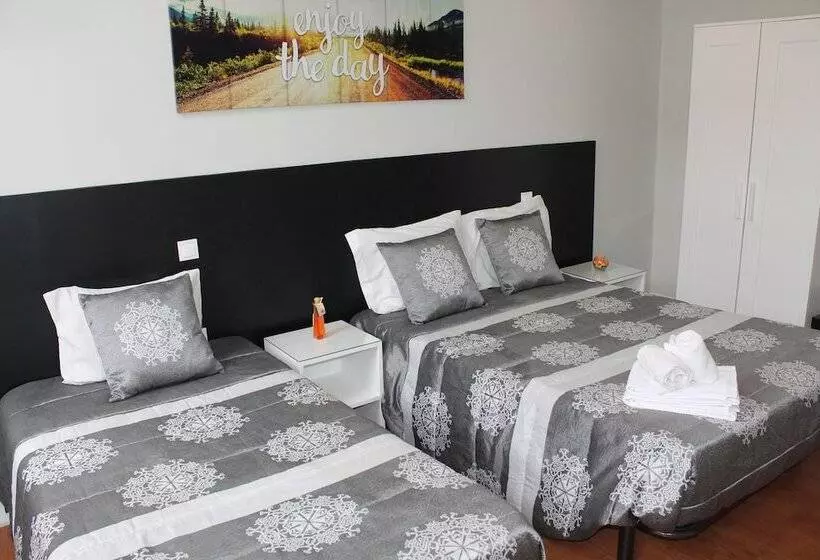 Hotelli Lunar Guest House