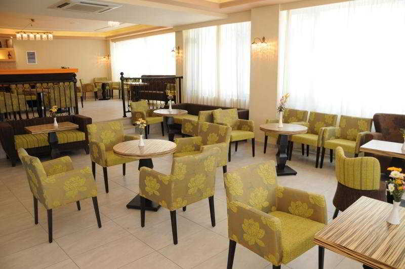 Hotel Regina Studios &