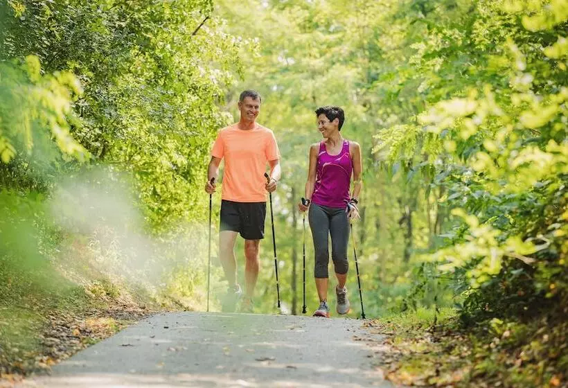 호텔 Thermenhof Puchasplus Loipersdorf