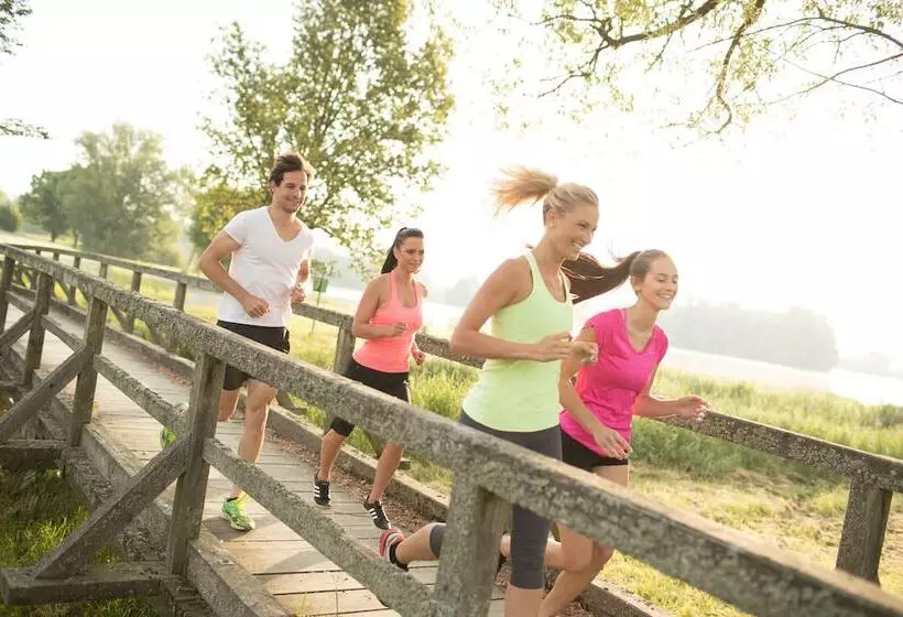 호텔 Thermenhof Puchasplus Loipersdorf